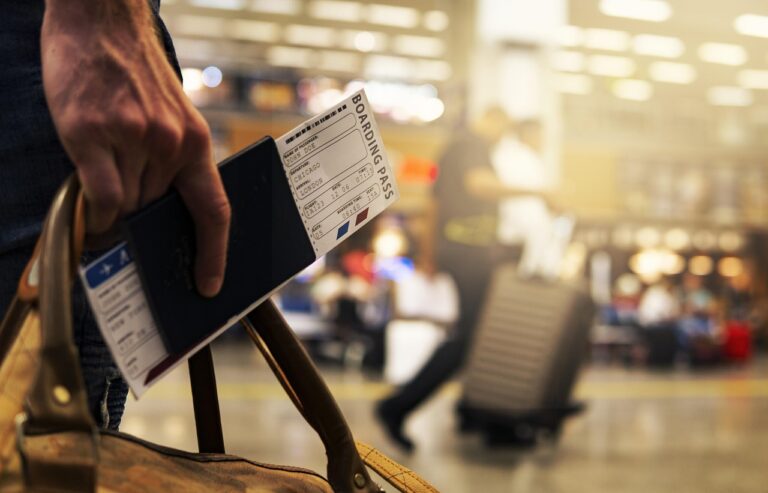 Voyage en PVT : quels sont les indispensables ?