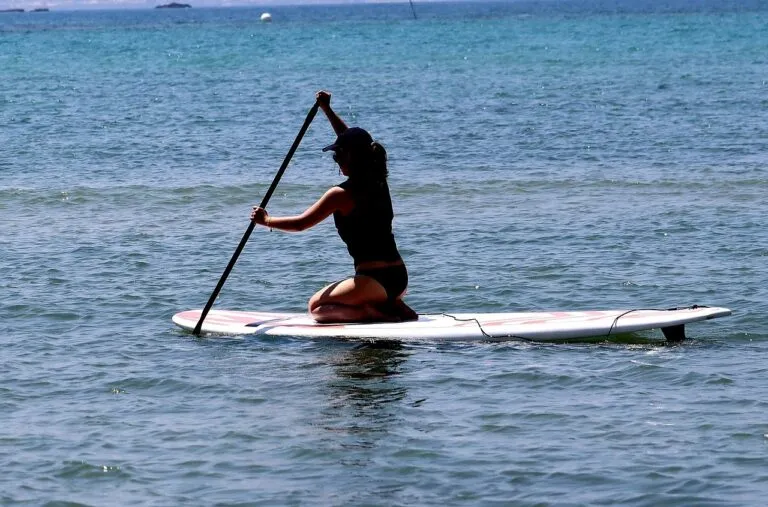 Top 5 des spots de SUP incontournables dans les Caraïbes