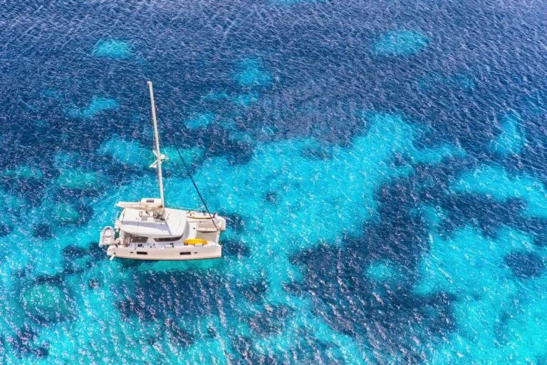 La location de catamaran, une expérience unique pour découvrir la Guadeloupe
